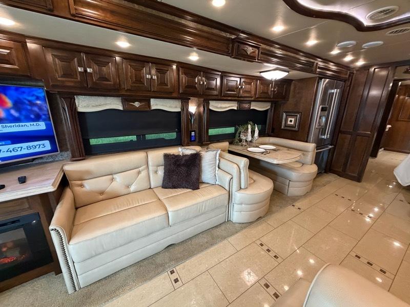 Tiffin Motorhomes Allegro Bus  2015