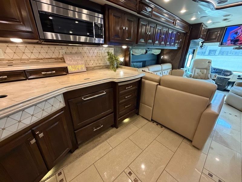 Tiffin Motorhomes Allegro Bus  2015