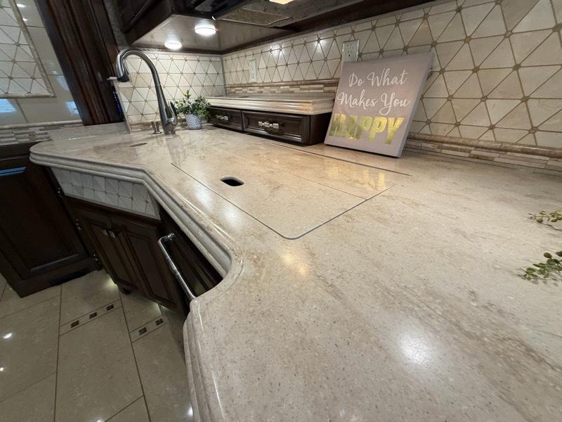 Tiffin Motorhomes Allegro Bus  2015