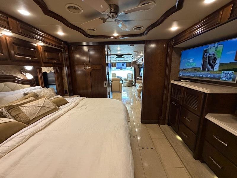 Tiffin Motorhomes Allegro Bus  2015