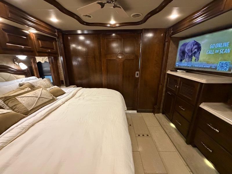 Tiffin Motorhomes Allegro Bus  2015