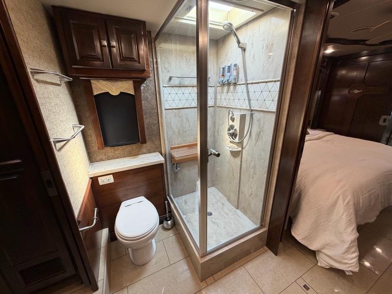 Tiffin Motorhomes Allegro Bus  2015