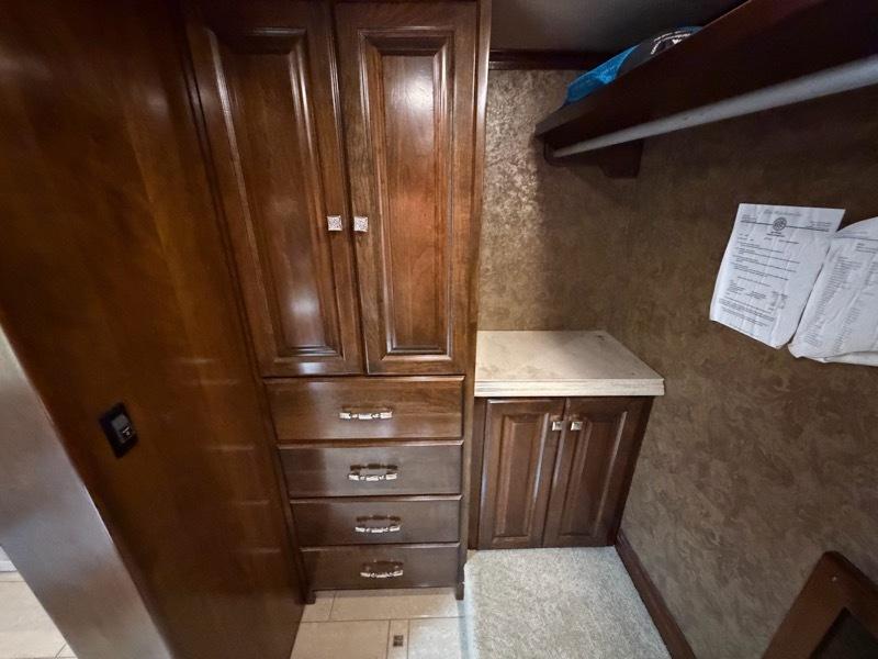 Tiffin Motorhomes Allegro Bus  2015