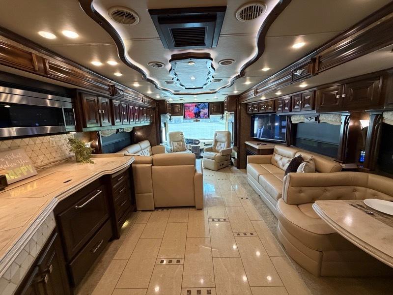 Tiffin Motorhomes Allegro Bus  2015