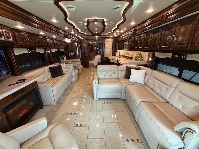 Tiffin Motorhomes Allegro Bus  2015