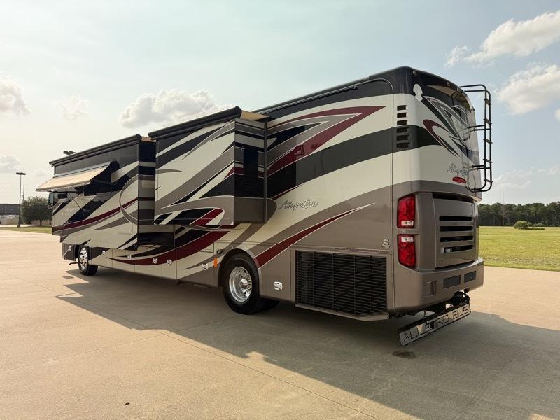 Tiffin Motorhomes Allegro Bus  2013