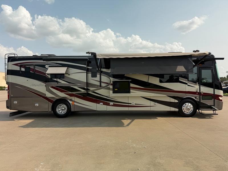 Tiffin Motorhomes Allegro Bus  2013