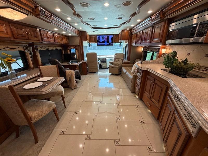Tiffin Motorhomes Allegro Bus  2013