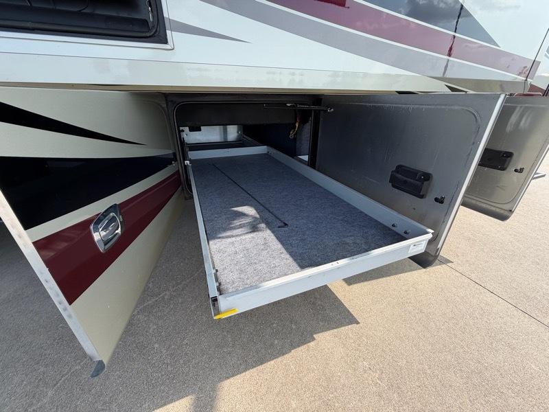 Tiffin Motorhomes Allegro Bus  2013