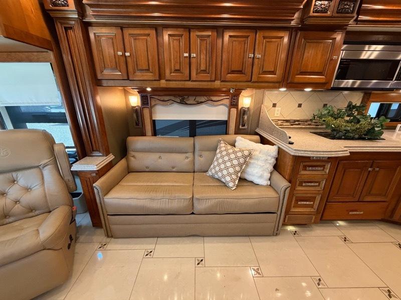 Tiffin Motorhomes Allegro Bus  2013
