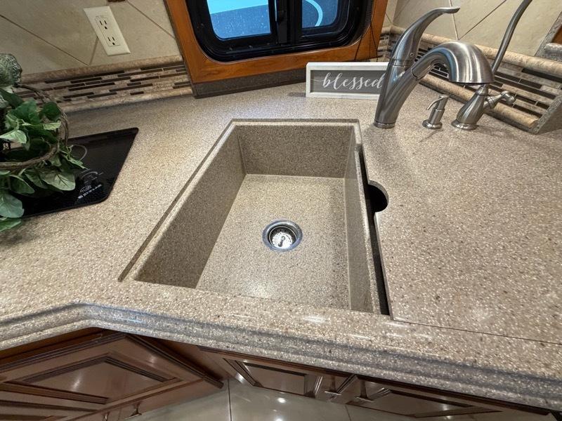 Tiffin Motorhomes Allegro Bus  2013