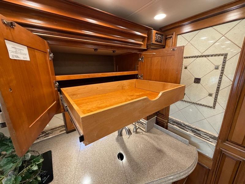 Tiffin Motorhomes Allegro Bus  2013