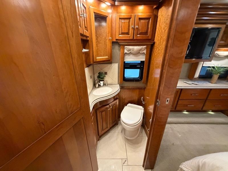 Tiffin Motorhomes Allegro Bus  2013