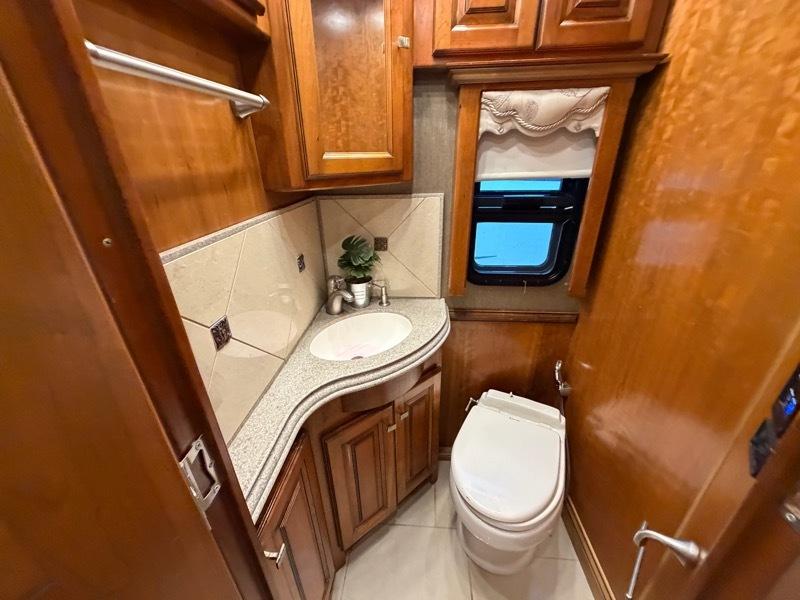 Tiffin Motorhomes Allegro Bus  2013