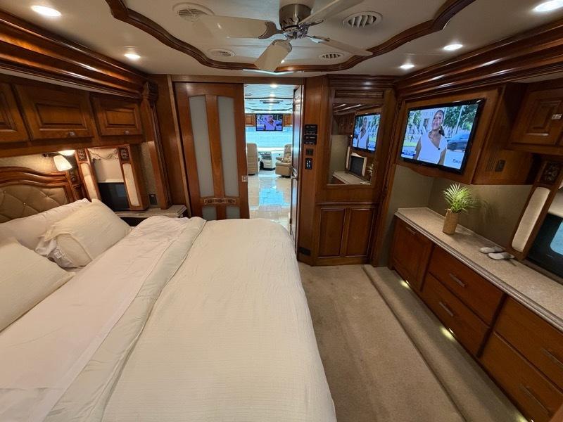 Tiffin Motorhomes Allegro Bus  2013