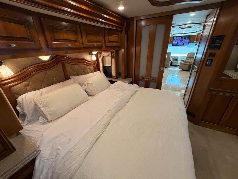 Tiffin Motorhomes Allegro Bus  2013