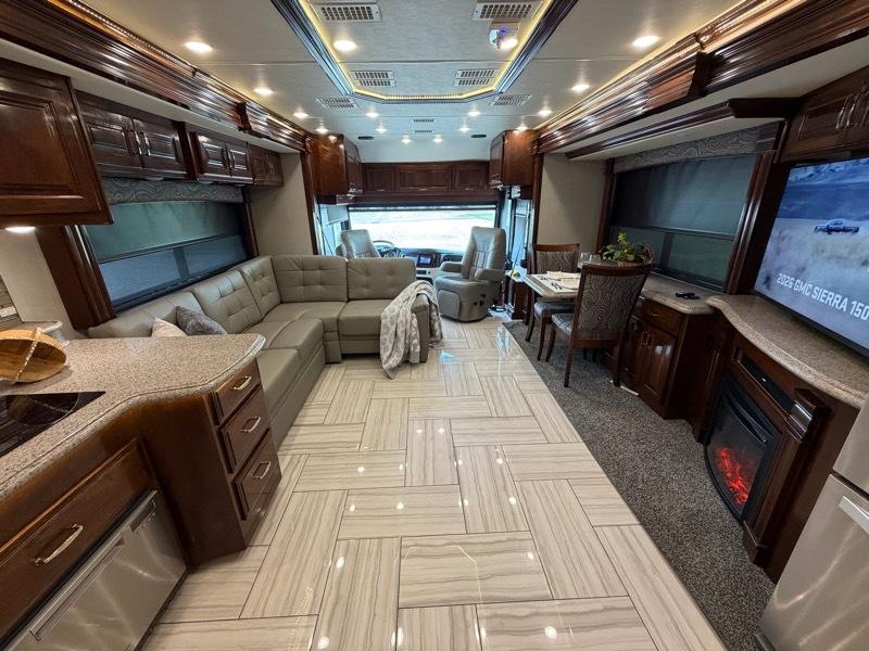 American Coach American Dream  2018