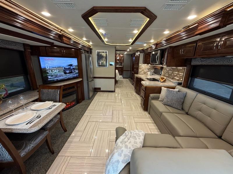 American Coach American Dream  2018