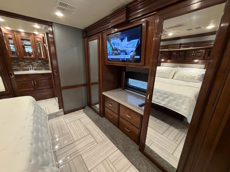 American Coach American Dream  2018