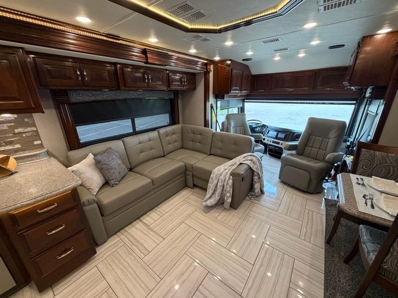 American Coach American Dream  2018