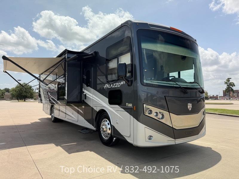 Thor Motor Coach Palazzo  2025
