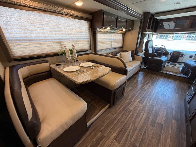 Thor Motor Coach A.C.E.  2017