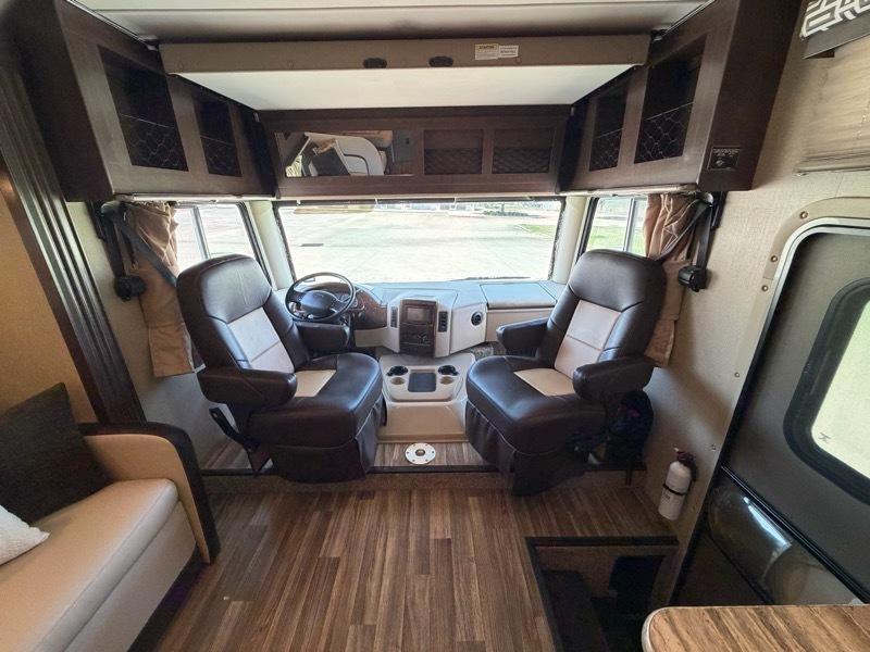 Thor Motor Coach A.C.E.  2017
