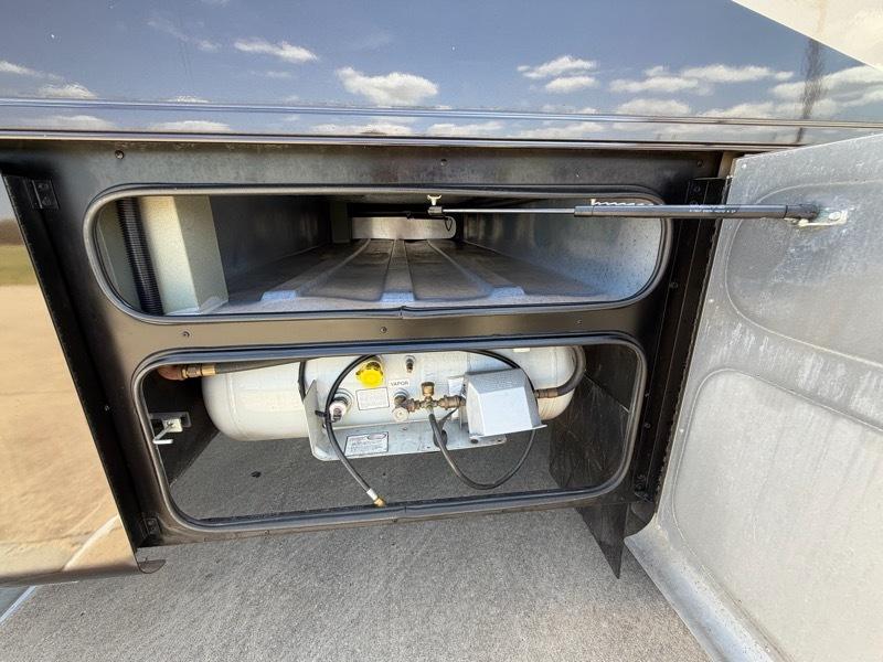 Tiffin Motorhomes Allegro  2014