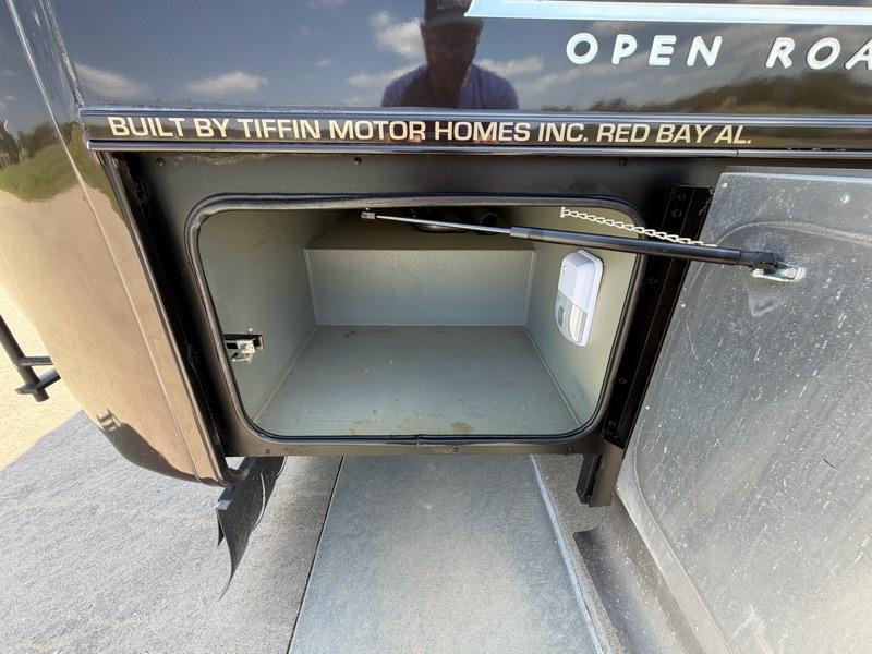 Tiffin Motorhomes Allegro  2014