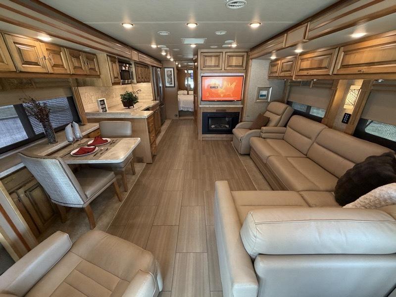 Tiffin Motorhomes Allegro  2018