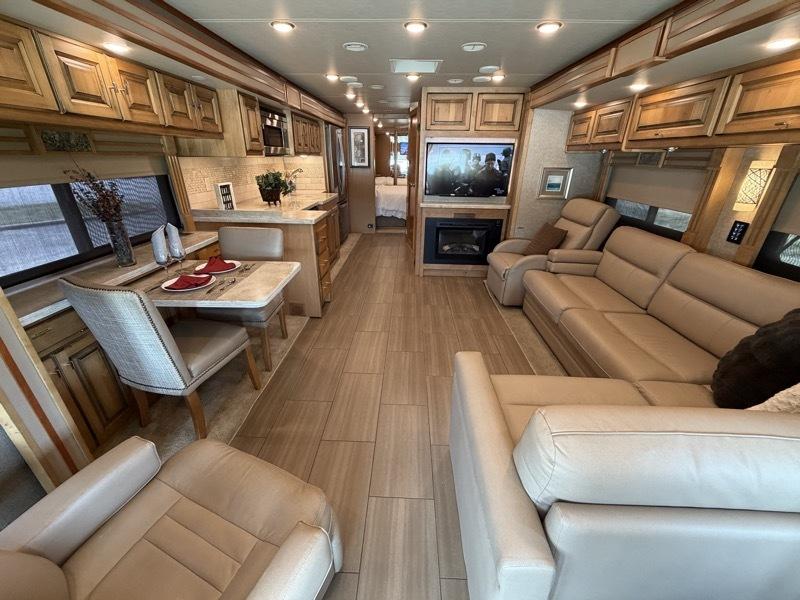 Tiffin Motorhomes Allegro  2018