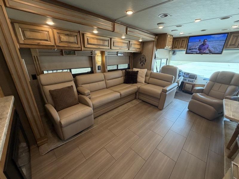 Tiffin Motorhomes Allegro  2018