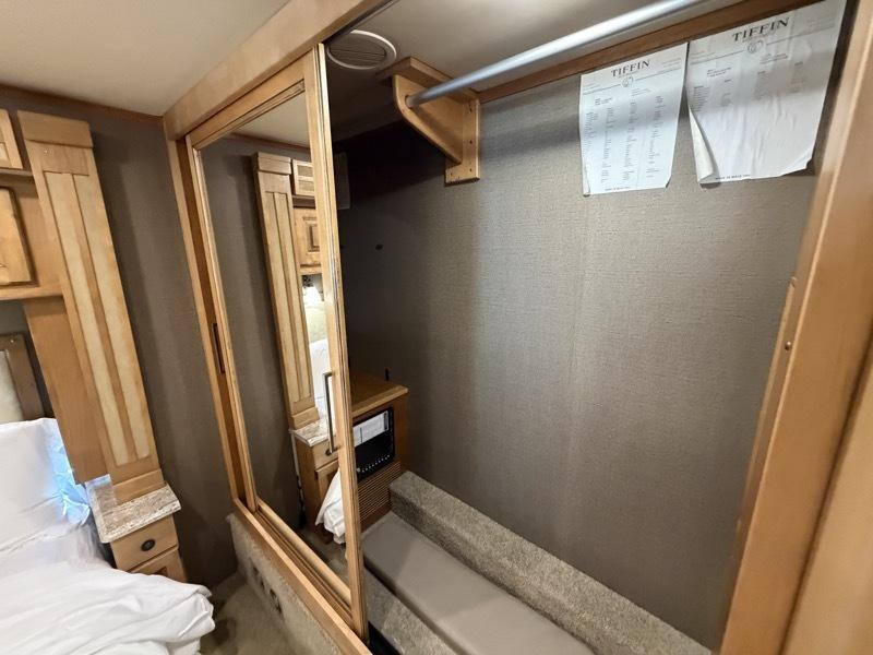 Tiffin Motorhomes Allegro  2018