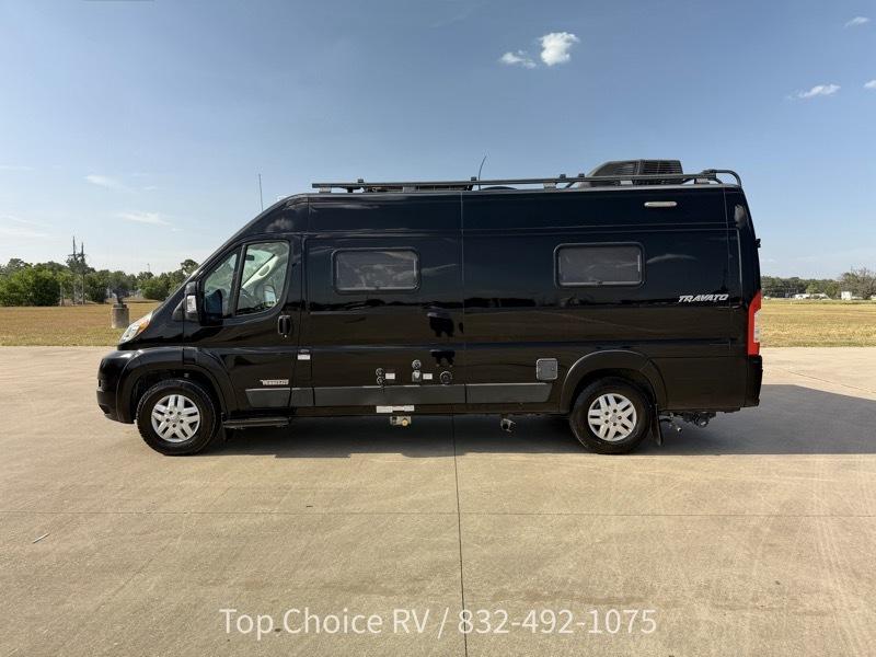Winnebago Travato  2020