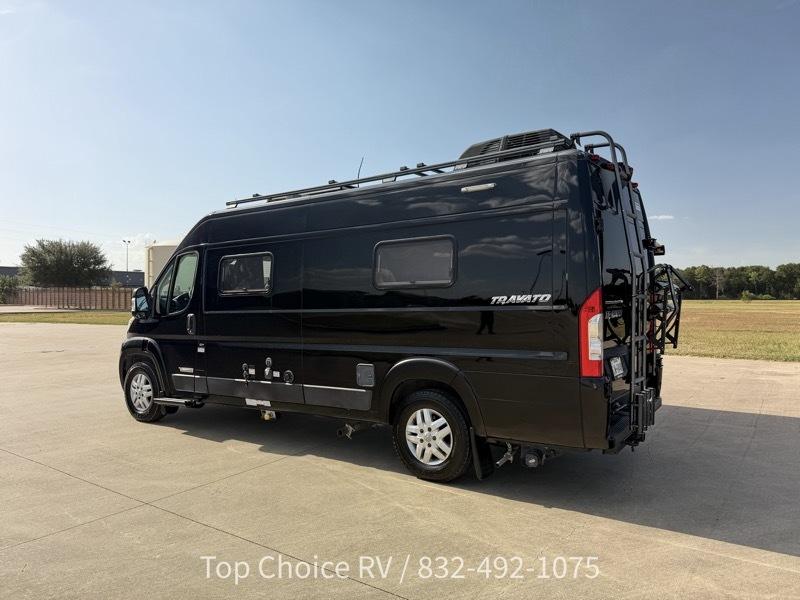 Winnebago Travato  2020
