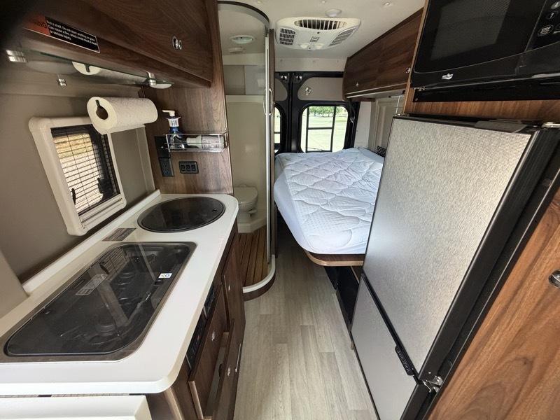 Winnebago Travato  2020