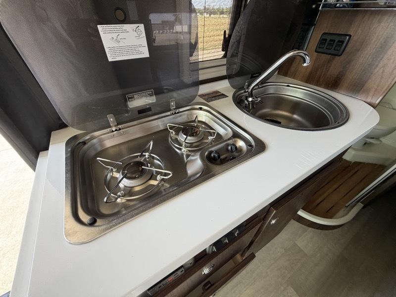 Winnebago Travato  2020