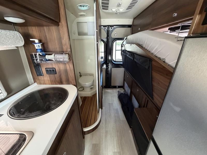 Winnebago Travato  2020