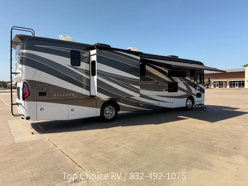 Tiffin Motorhomes Allegro  2022
