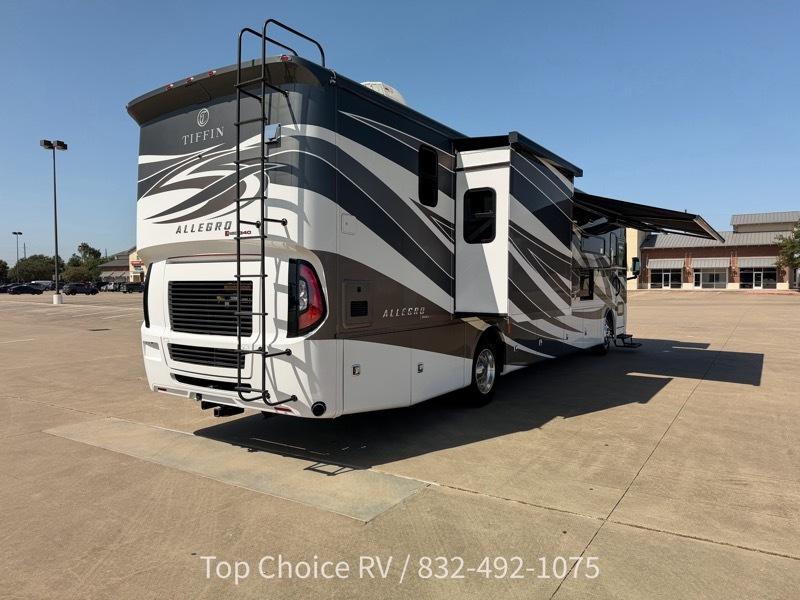 Tiffin Motorhomes Allegro  2022