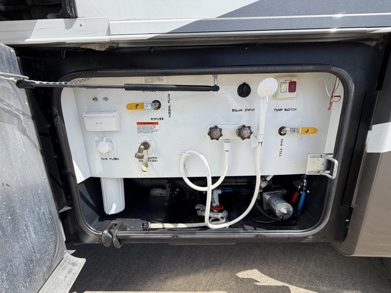 Tiffin Motorhomes Allegro  2022
