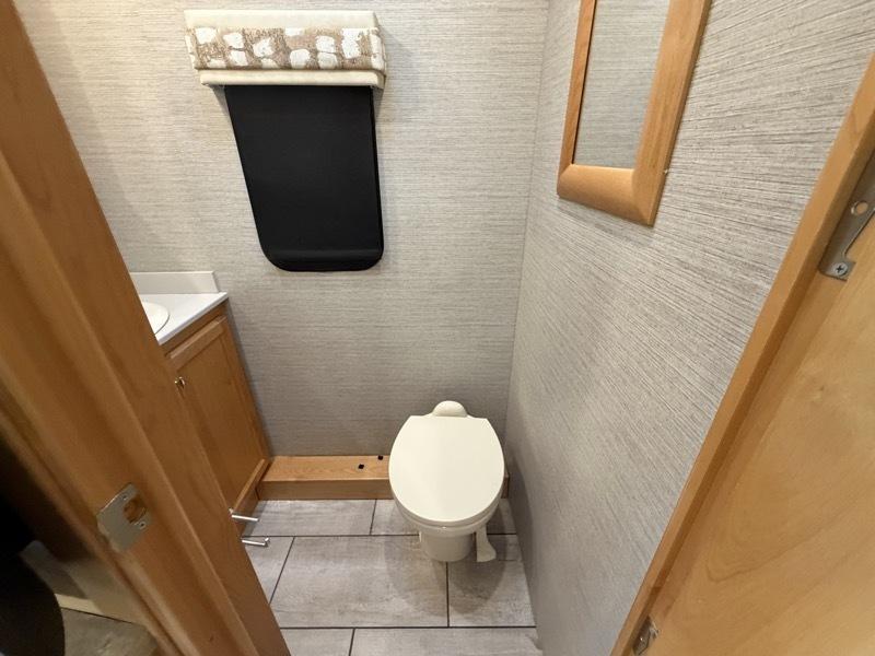 Tiffin Motorhomes Allegro  2022