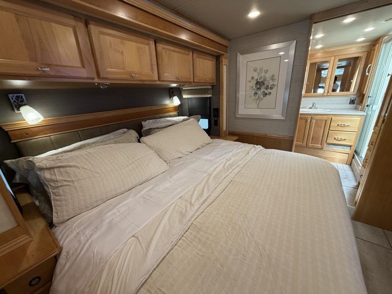 Tiffin Motorhomes Allegro  2022