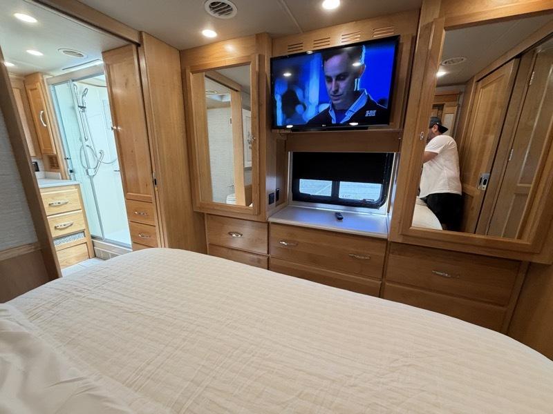 Tiffin Motorhomes Allegro  2022