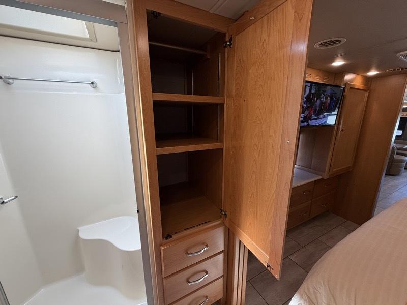 Tiffin Motorhomes Allegro  2022