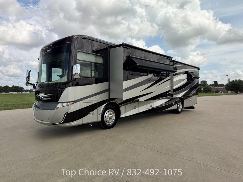 Tiffin Motorhomes Allegro  2018