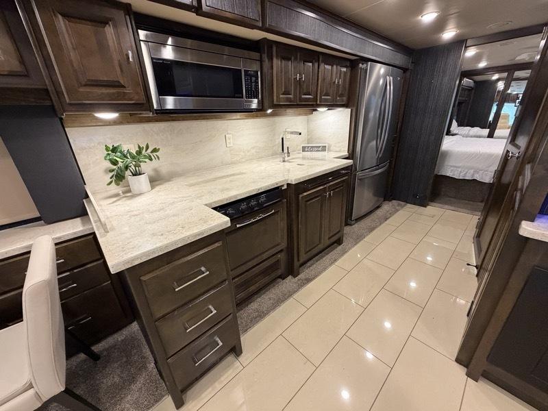 Tiffin Motorhomes Allegro  2018