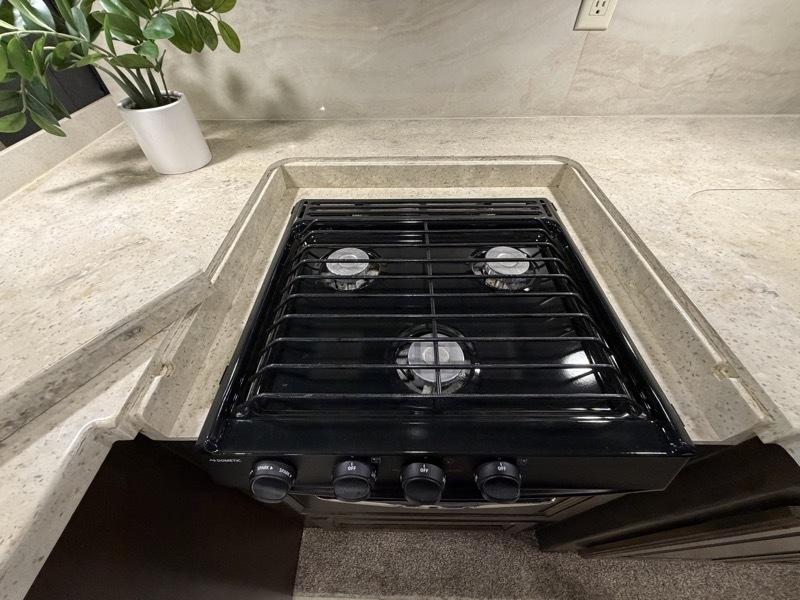 Tiffin Motorhomes Allegro  2018