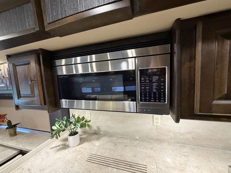 Tiffin Motorhomes Allegro  2018