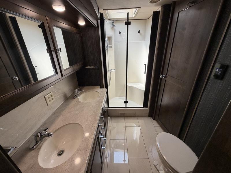 Tiffin Motorhomes Allegro  2018